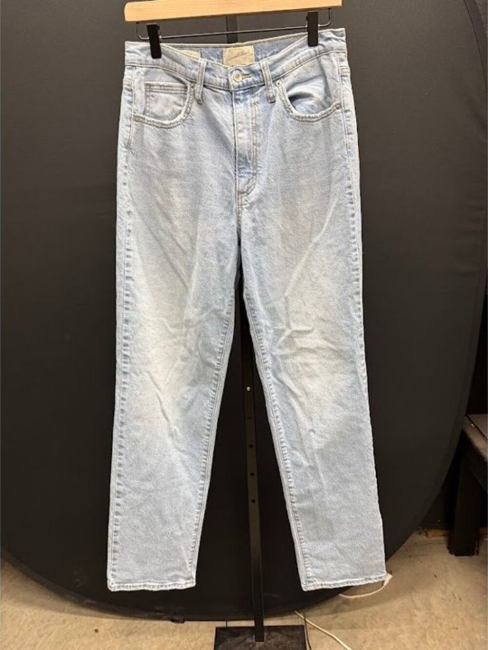 Universal Thread High Rise 90s Straight Light Wash Jeans